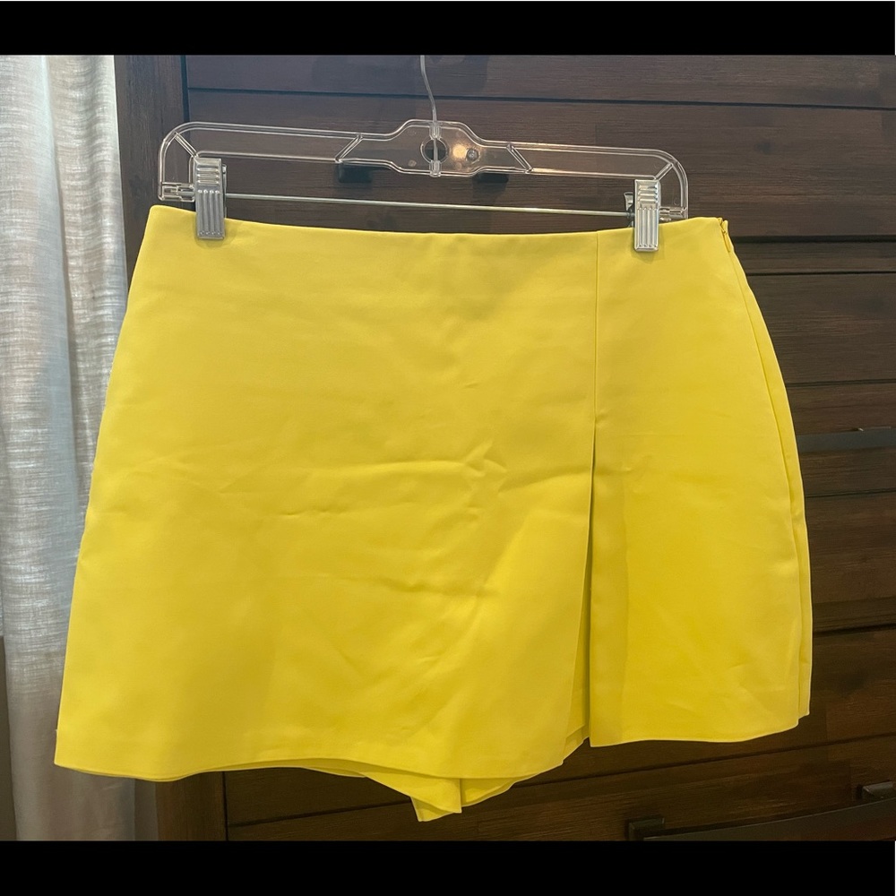 BNWT English Factory skort, lime green / neon yellow, L